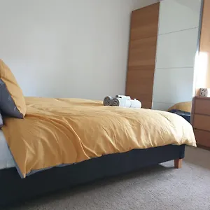 Luxury 1-bed With Stunning Views Perfect For Short In Apartment London